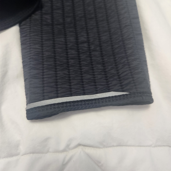 Lululemon Run bundled up jacket size 4 - Picture 6 of 6